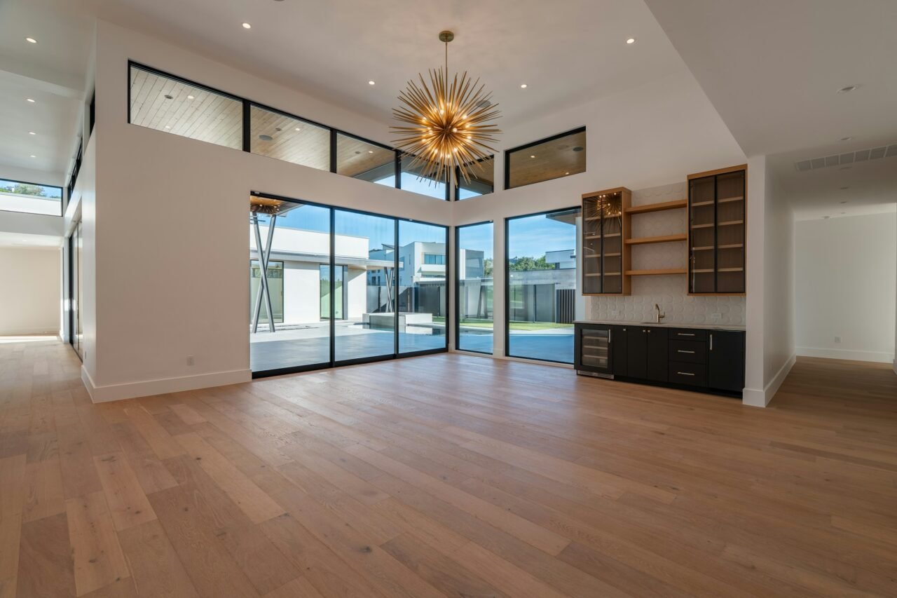 Floor Woods Dubai
